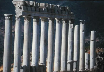 Ruinen des Trajan-Tempels